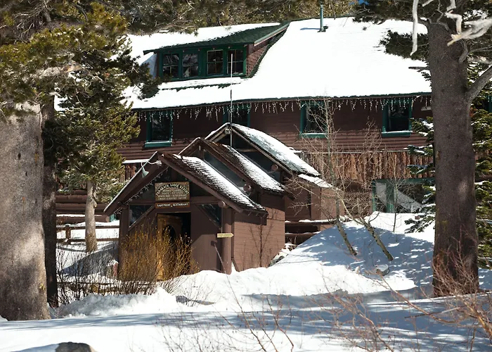 Tamarack Lodge