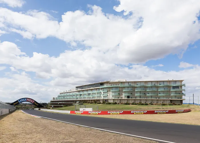 Rydges Mount Panorama Bathurst