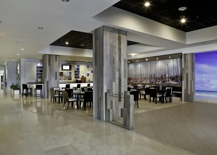 Costa Bahia Hotel, Convention Center And Casino