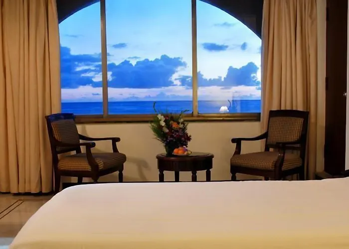 Paradise Isle Beach Resort