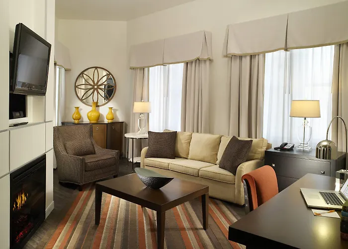 Courtyard By Marriott Atlanta Downtown