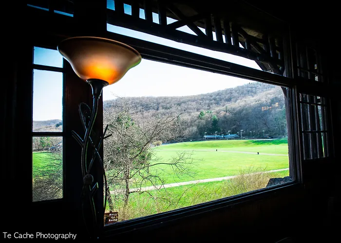 Overlook Lodge And Stone Cottages At Bear Mountain