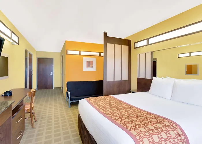 Microtel Inn & Suites By Wyndham Princeton