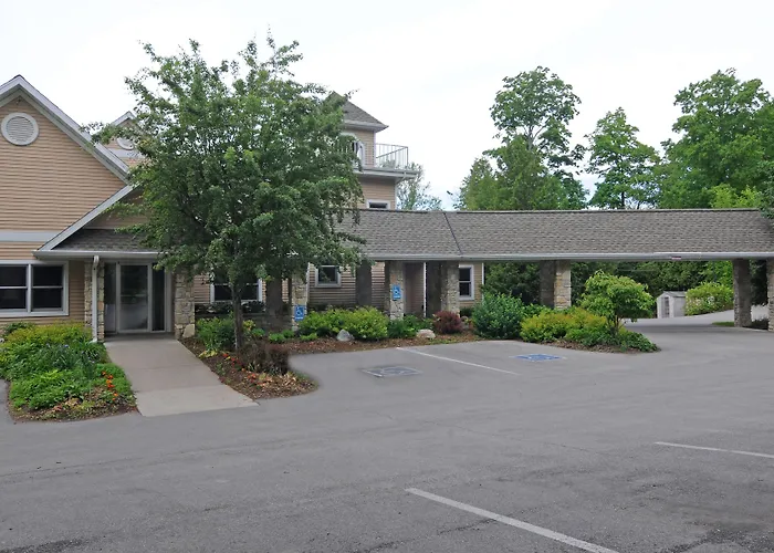 Sturgeon Bay Resorts