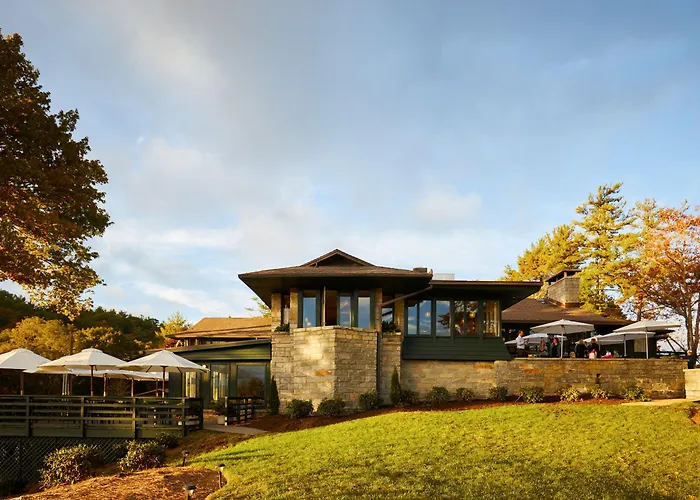 Skyline Lodge