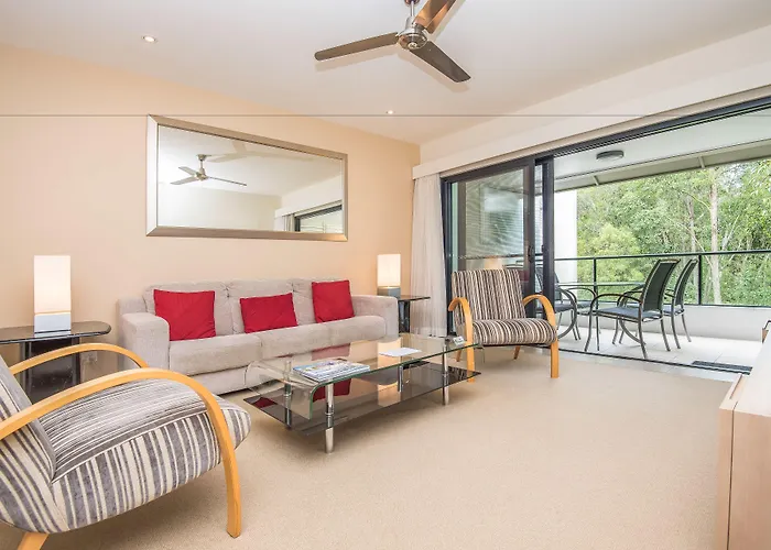 Noosa Springs Golf & Spa Resort