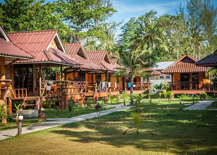 Lanta Pearl Beach Resort