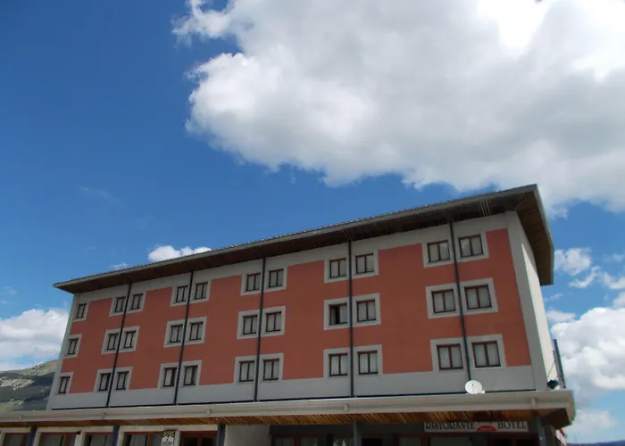 Hotel Holidays