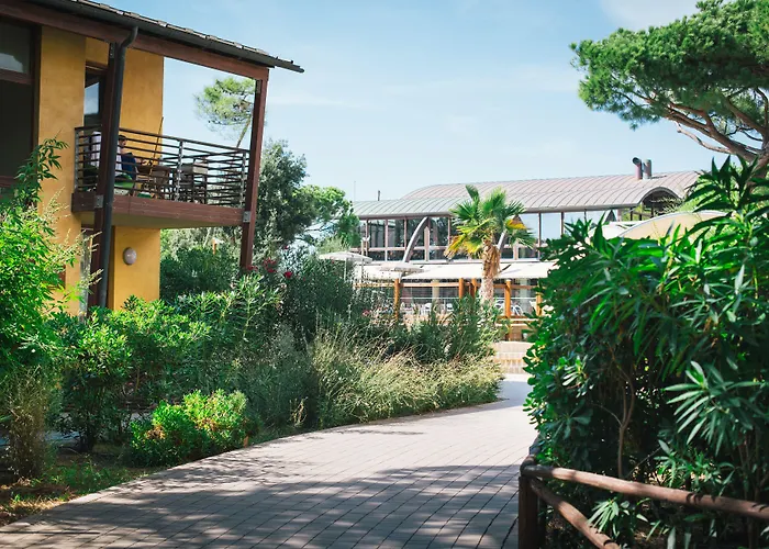 Canado Family Hotel