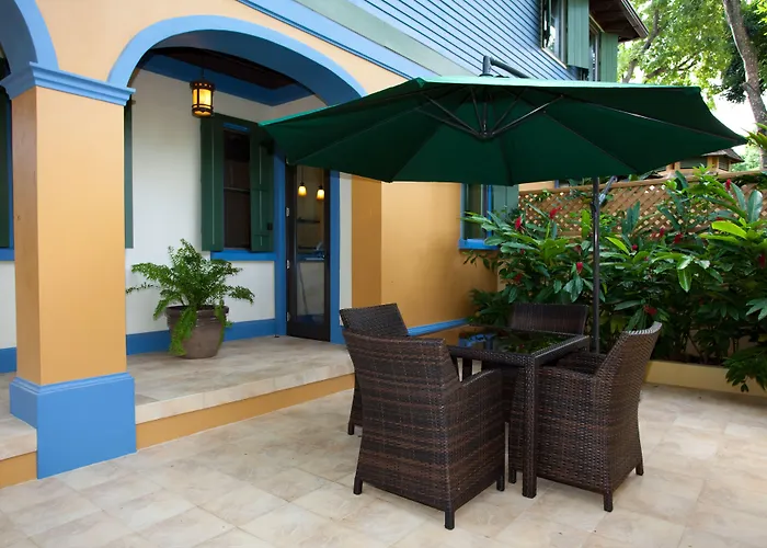 Hermosa Cove Villa Resort & Suites