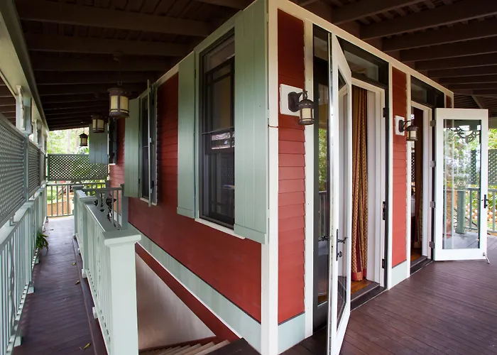 Hermosa Cove Villa Resort & Suites