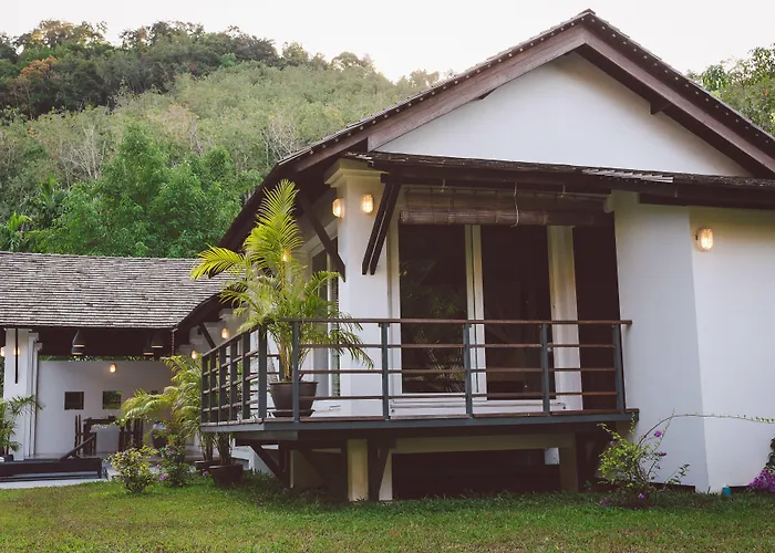Koyao Bay Pavilions - Beach Resort And Pool Villas