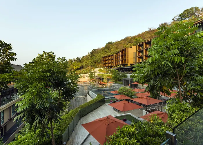 Sunsuri Phuket Resort, Nai Harn Beach