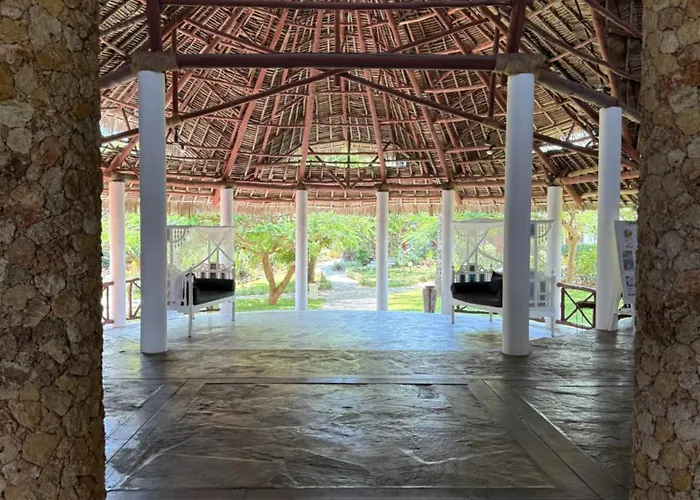Crystal Bay Resort