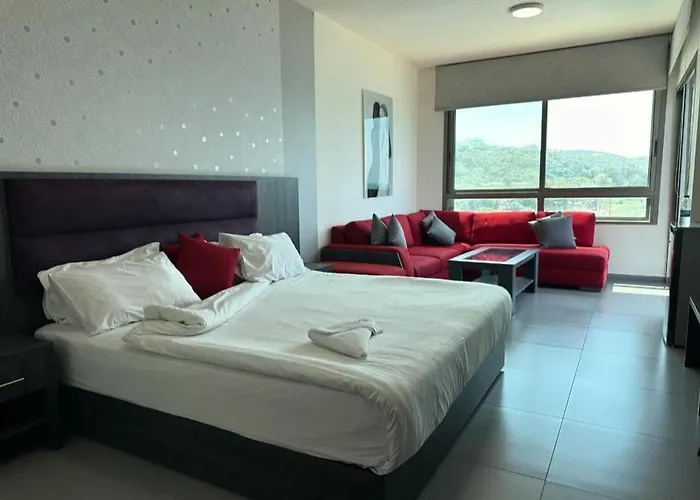 Le Six Hotel And Resort