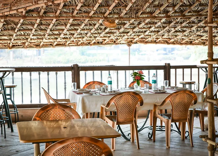 Baia Do Sol - Beachfront Boutique Resort In Baga, Calangute