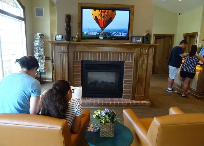 Bird-In-Hand Family Inn