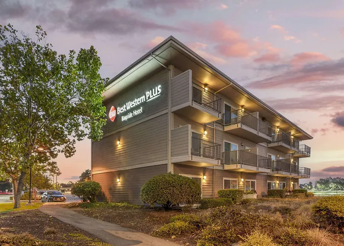 Best Western Plus Bayside Hotel