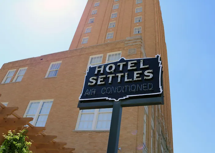 Hotel Settles