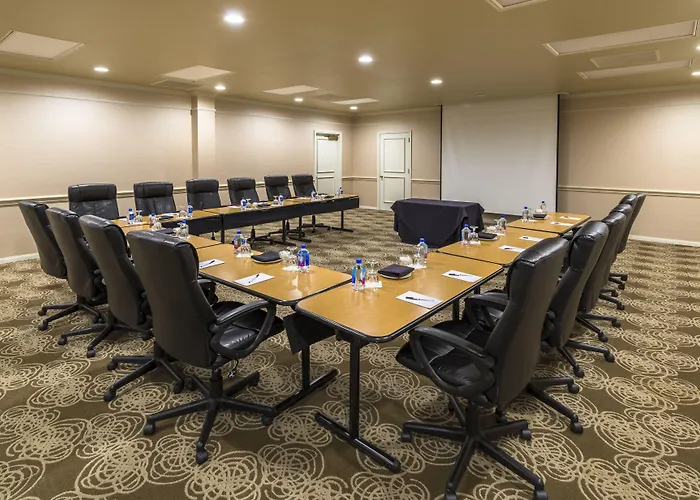 Cooper Hotel Conference Center & Spa