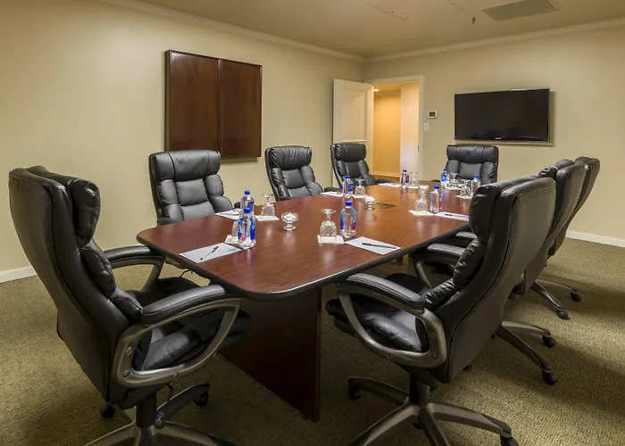 Cooper Hotel Conference Center & Spa