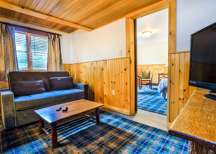 Garnet Hill Lodge
