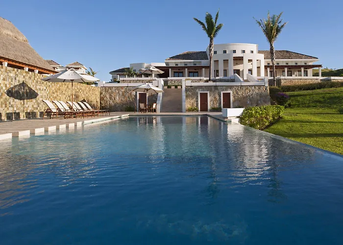 Las Verandas Hotel & Villas