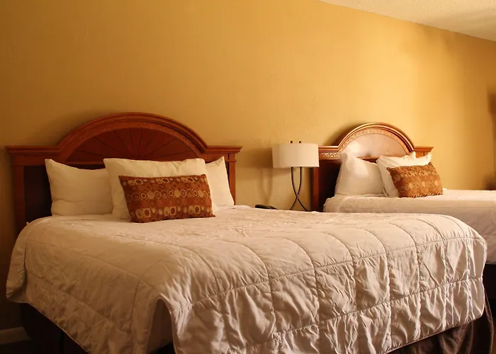 Crystal Cove Riverfront Resort