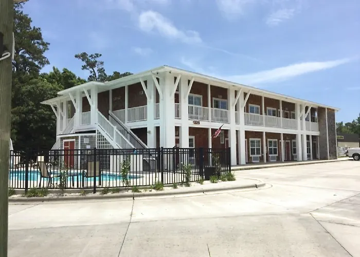 Topsail Shores Inn
