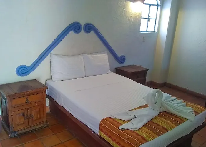 Hux Express-Huatulco