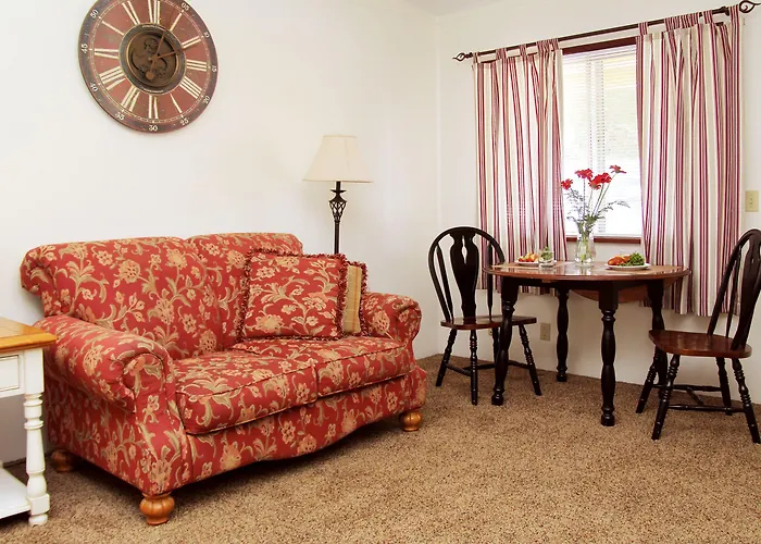 Redwood Suites