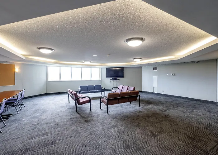 Residence & Conference Centre- Barrie