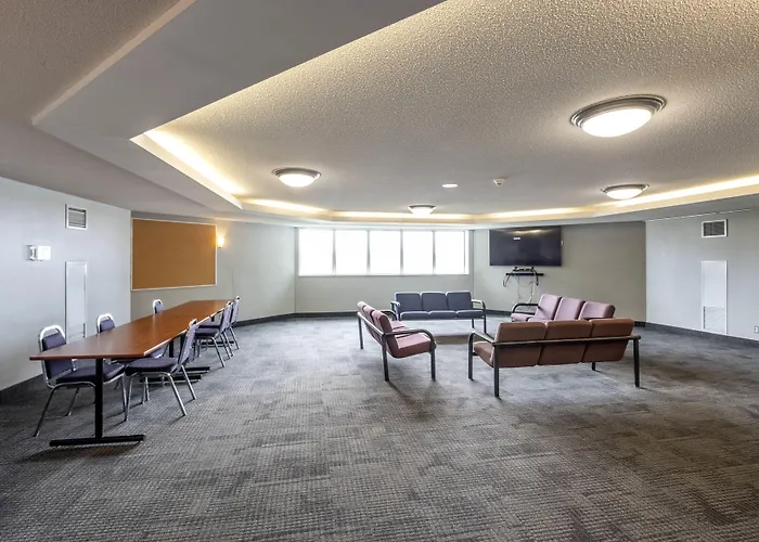 Residence & Conference Centre- Barrie