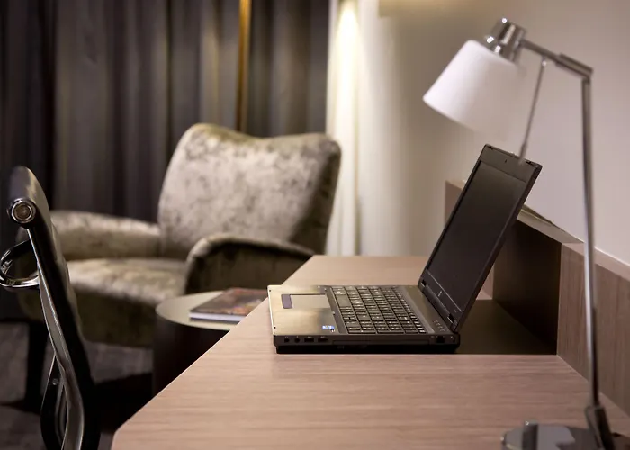 The Glen Hotel And Suites
