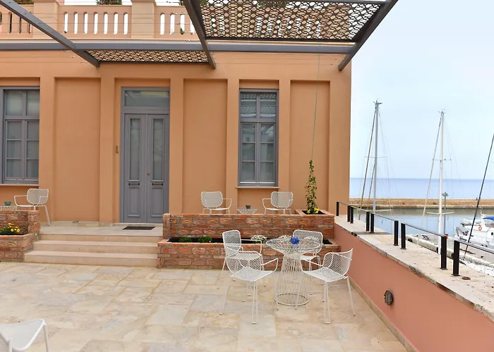 Ambassadors Residence Boutique Hotel
