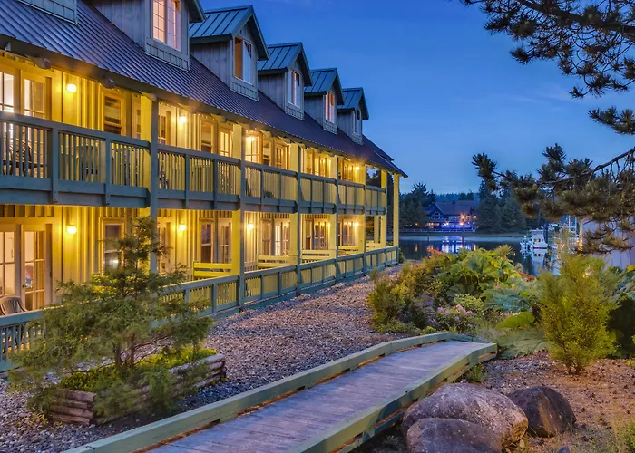 Canadian Princess Lodge & Marina