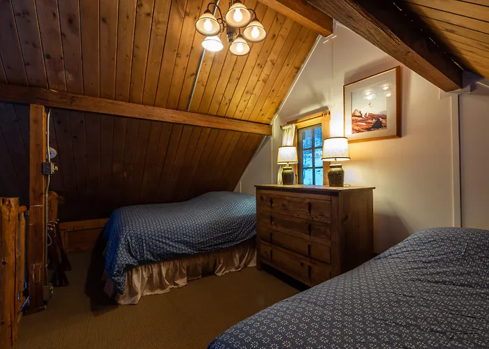 Pioneer Guest Cabins