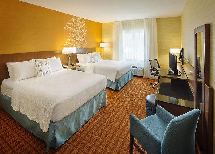 Fairfield Inn And Suites By Marriott Monaca