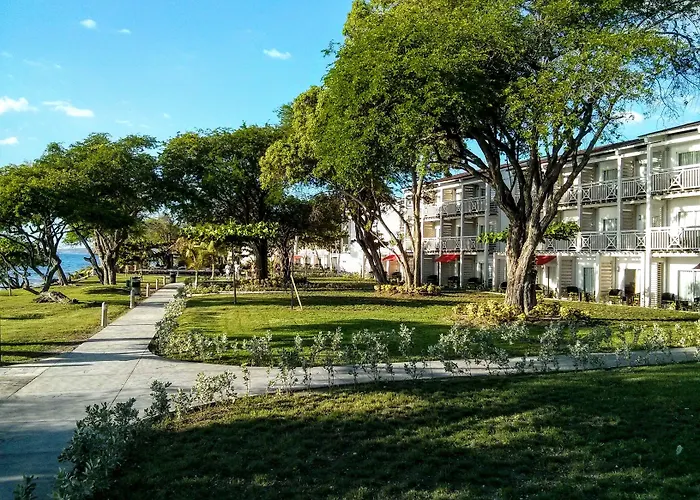 Royal Decameron Indigo