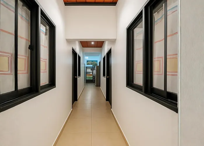 Hotel Monarca