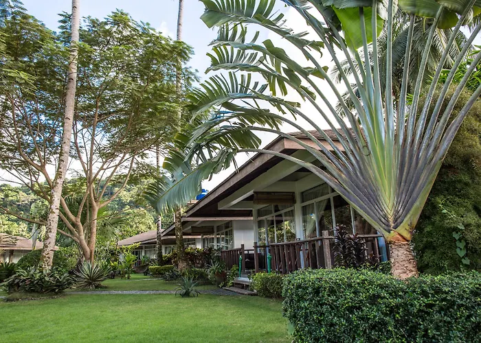 Cadlao Resort And Restaurant
