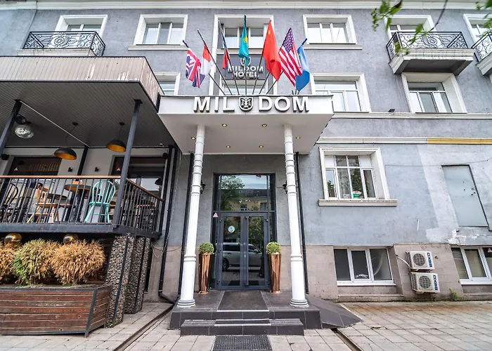 Mildom Hotel