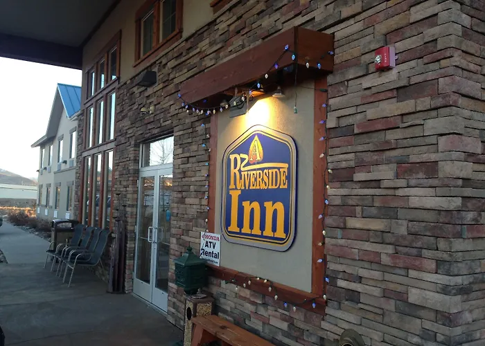 A Riverside Inn Travelodge By Wyndham