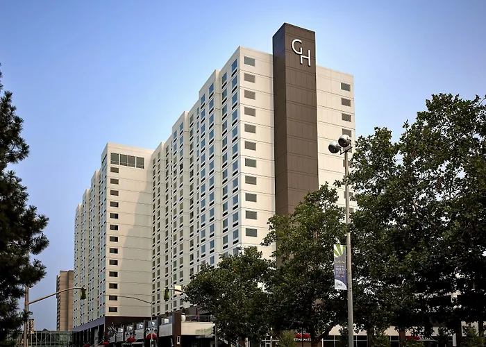 The Davenport Grand, Autograph Collection