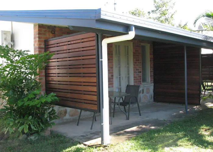 Cardwell Beachcomber Motel & Tourist Park
