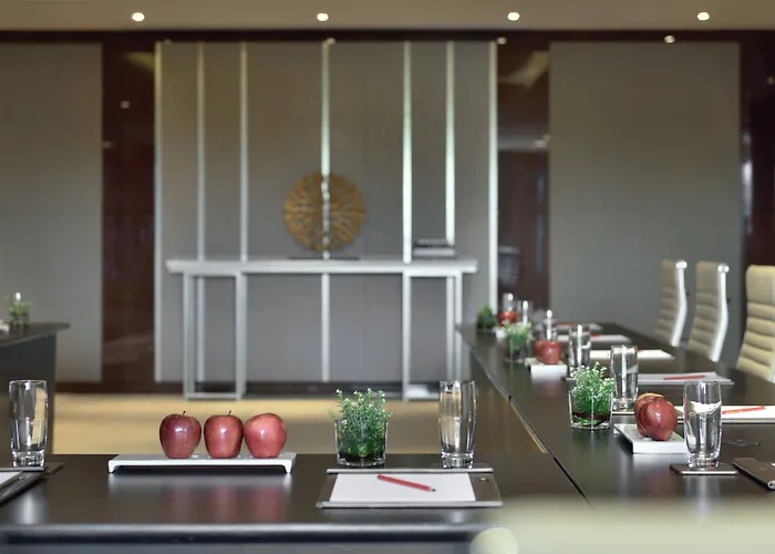 Kochi Marriott Hotel, Lulu International Shopping Mall