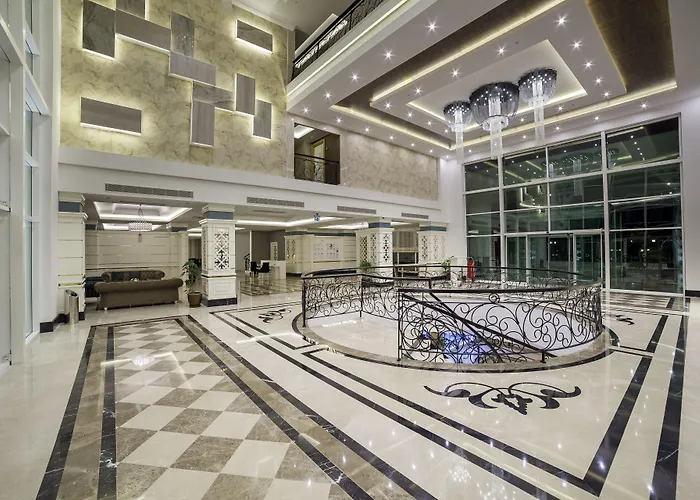 Karmir Resort & Spa