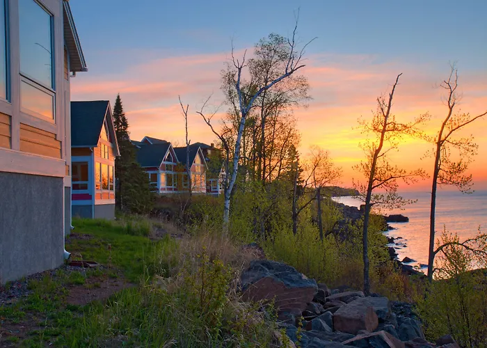 Cove Point Lodge