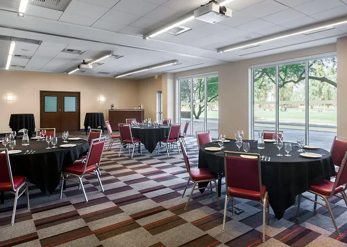 Four Points By Sheraton At Phoenix Mesa Gateway Airport