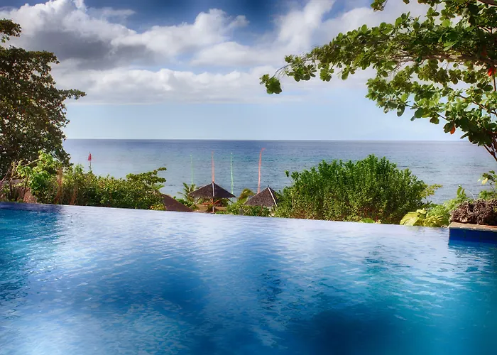 Amun Ini Beach Resort & Spa